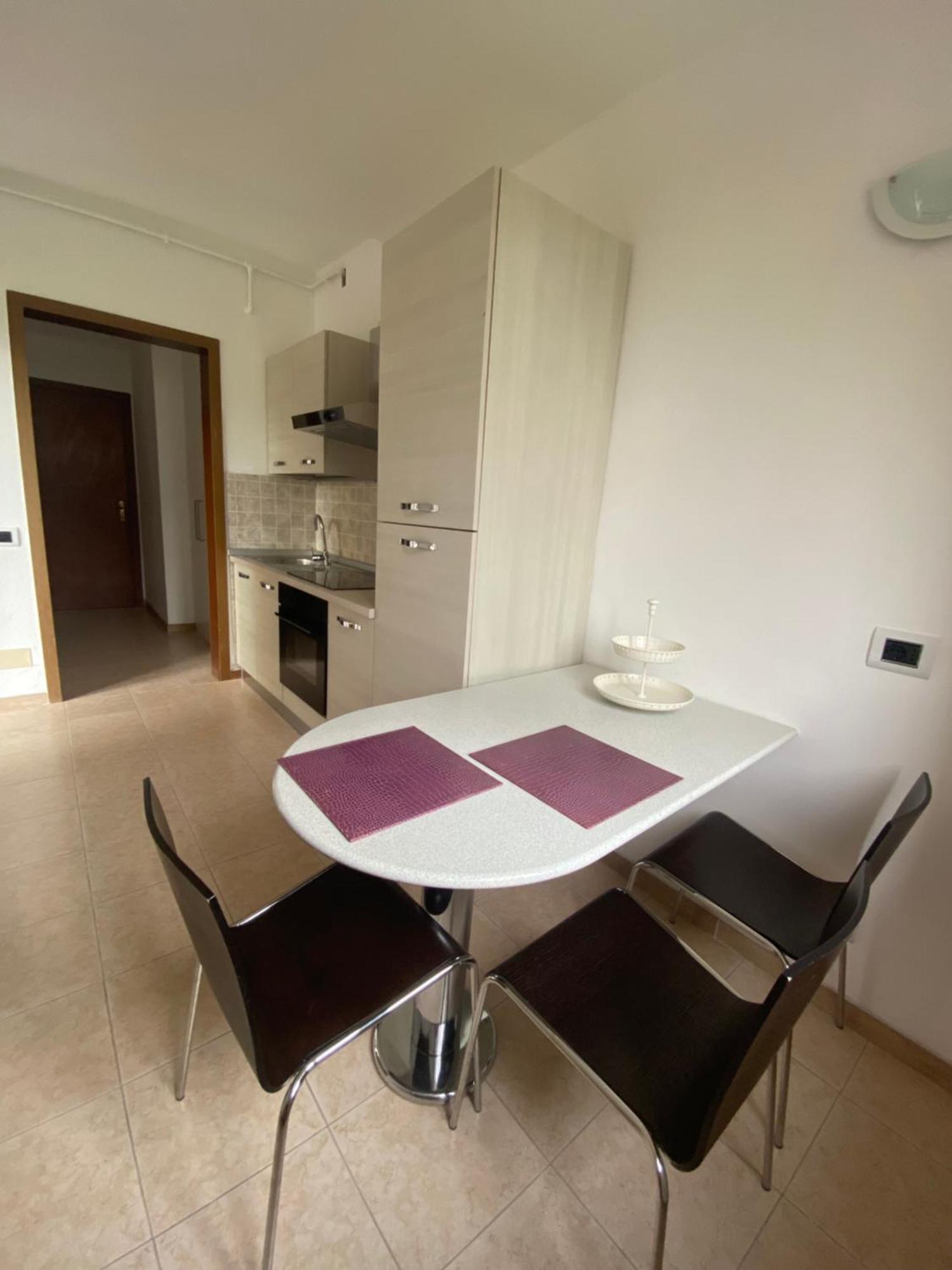 Peonia Apartment - Appartamento Vista Lago Lezzeno Zewnętrze zdjęcie