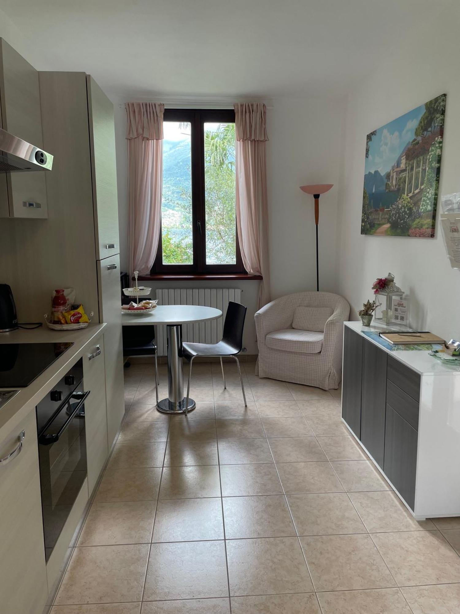 Peonia Apartment - Appartamento Vista Lago Lezzeno Zewnętrze zdjęcie